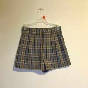 Plaid high rise shorts